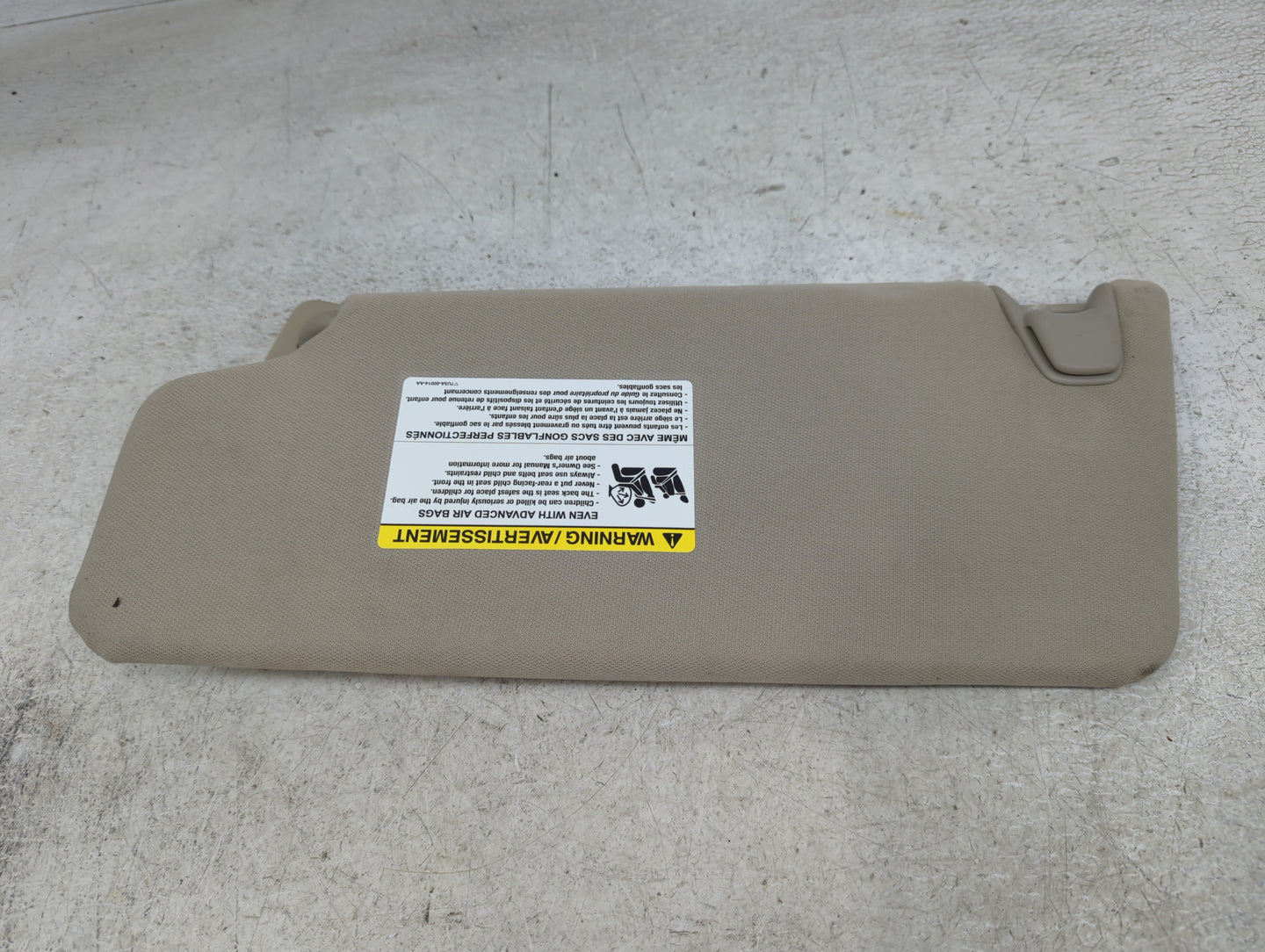2009-2010 Ford F-150 Sun Visor Shade Replacement Passenger Right Mirror Fits Fits 2009 2010 OEM Used Auto Parts - Oemusedaut
