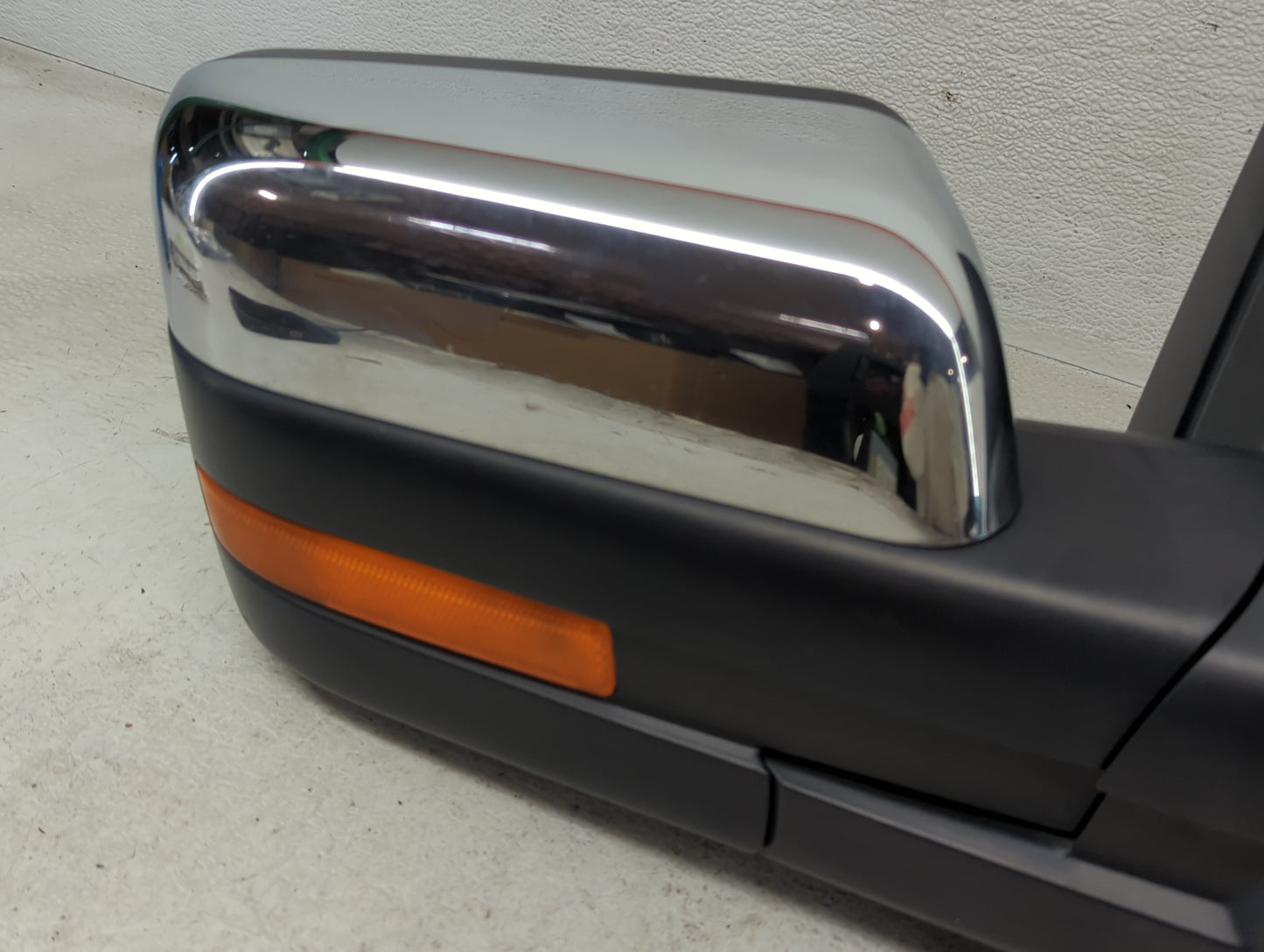2009-2010 Ford F-150 Passenger Side View Mirror - Right Door Mirror OEM Used - Oemusedautoparts1.com