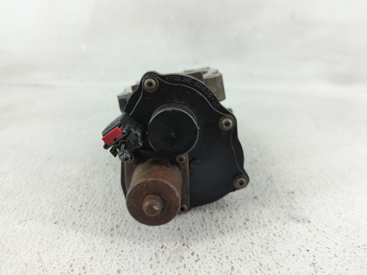 2004-2010 Ford F-150 Throttle Body P/N:VP3L3U-9N825-AG Fits Fits 2004 2005 2006 2007 2008 2009 2010 OEM Used Auto Parts - Oe