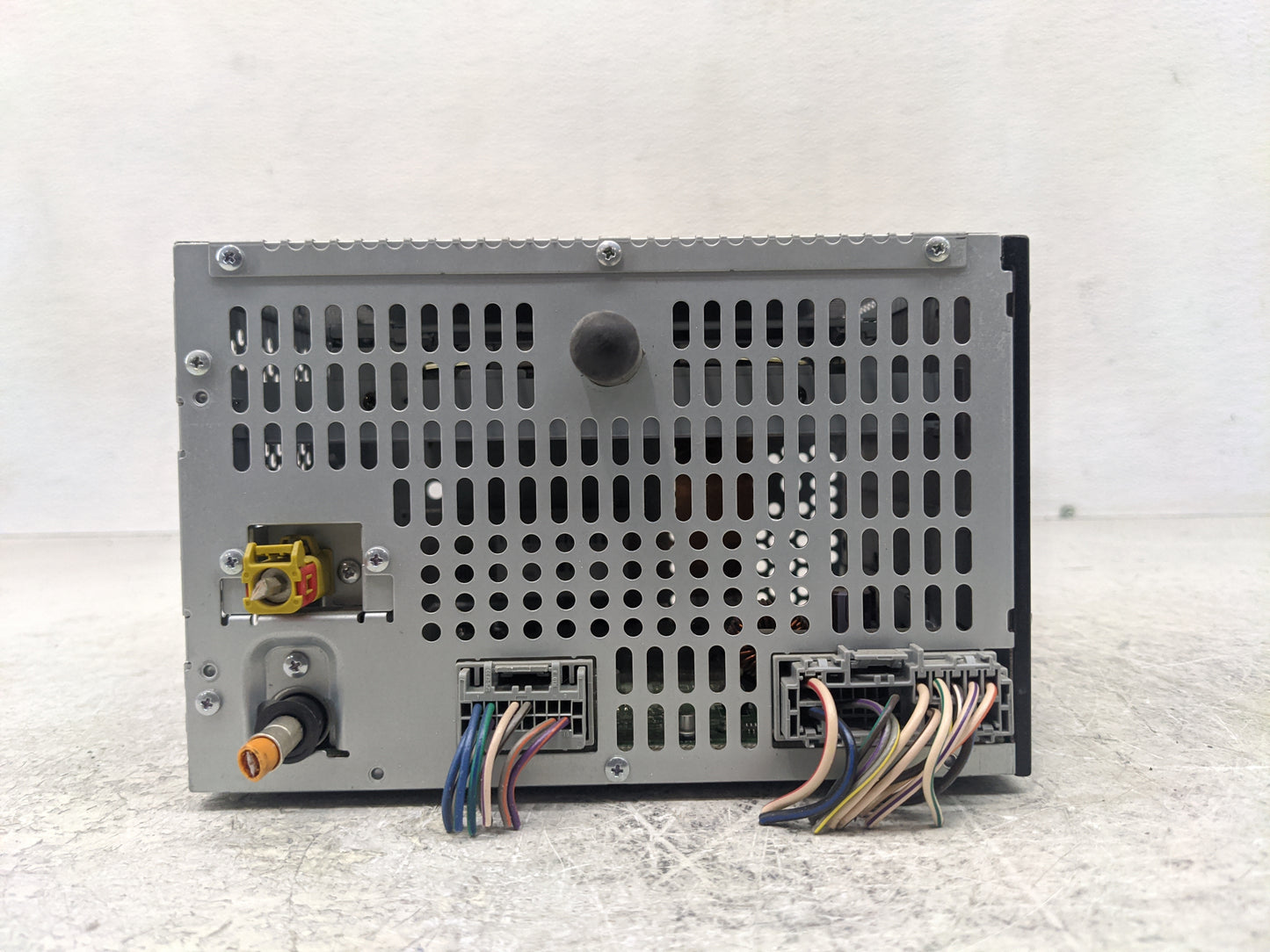 2009 Ford F-150 Radio AM FM Cd Player Receiver Replacement P/N:9L3T-18C869-DA 9L3T-18C869-AJ Fits OEM Used Auto Parts - Oemu