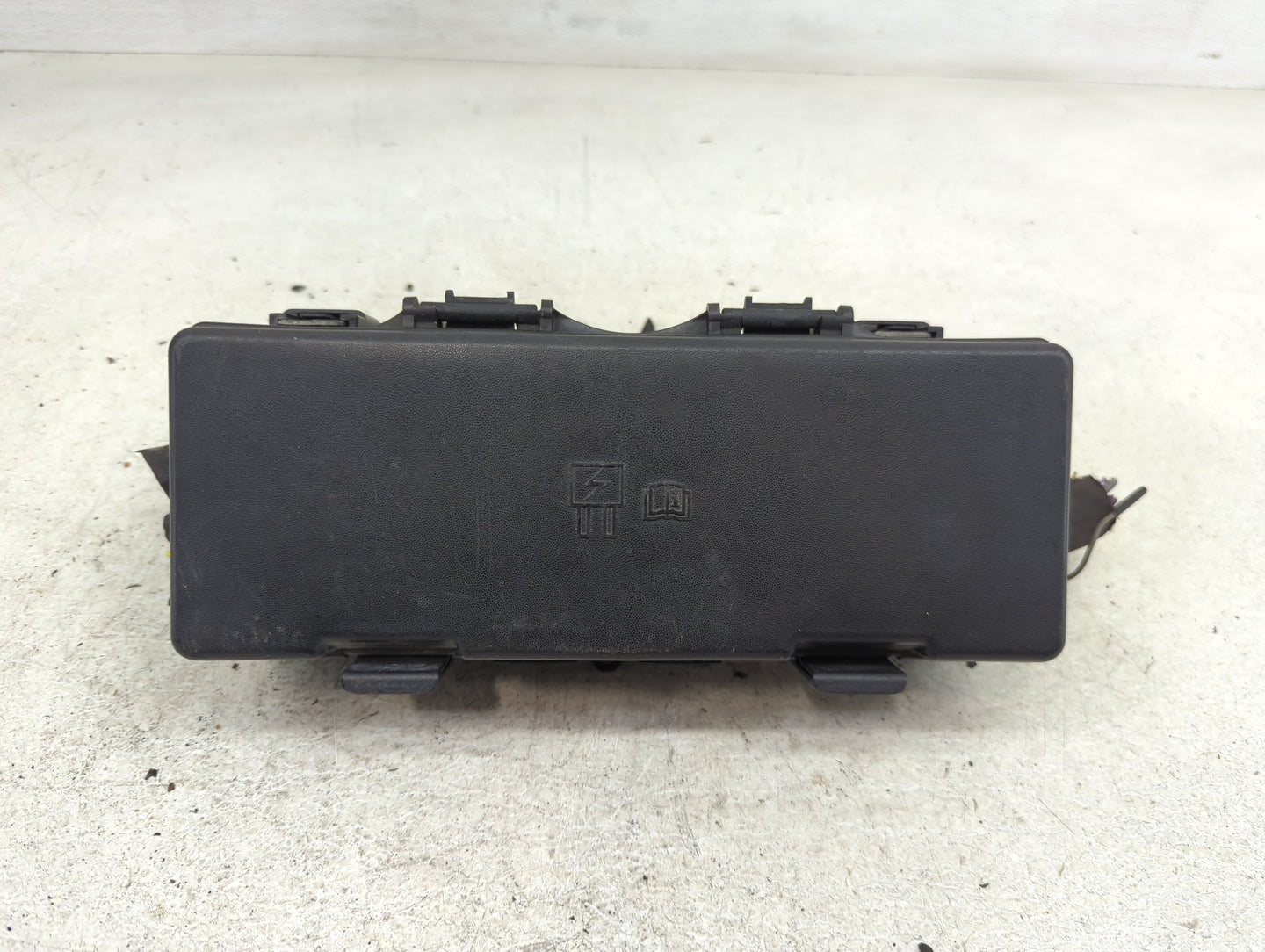 2009-2010 Ford F-150 Fusebox Fuse Box Panel Relay Module P/N:9L1T-14A003-AA Fits Fits 2009 2010 OEM Used Auto Parts - Oemuse