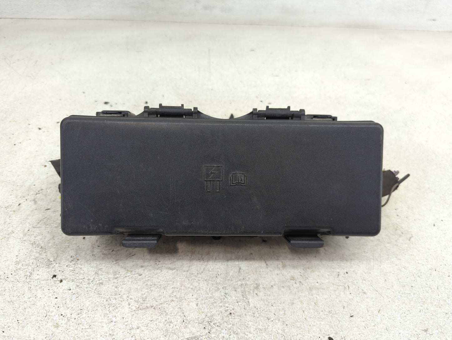 2009-2010 Ford F-150 Fusebox Fuse Box Panel Relay Module P/N:9L1T-14A003-AA Fits Fits 2009 2010 OEM Used Auto Parts - Oemuse