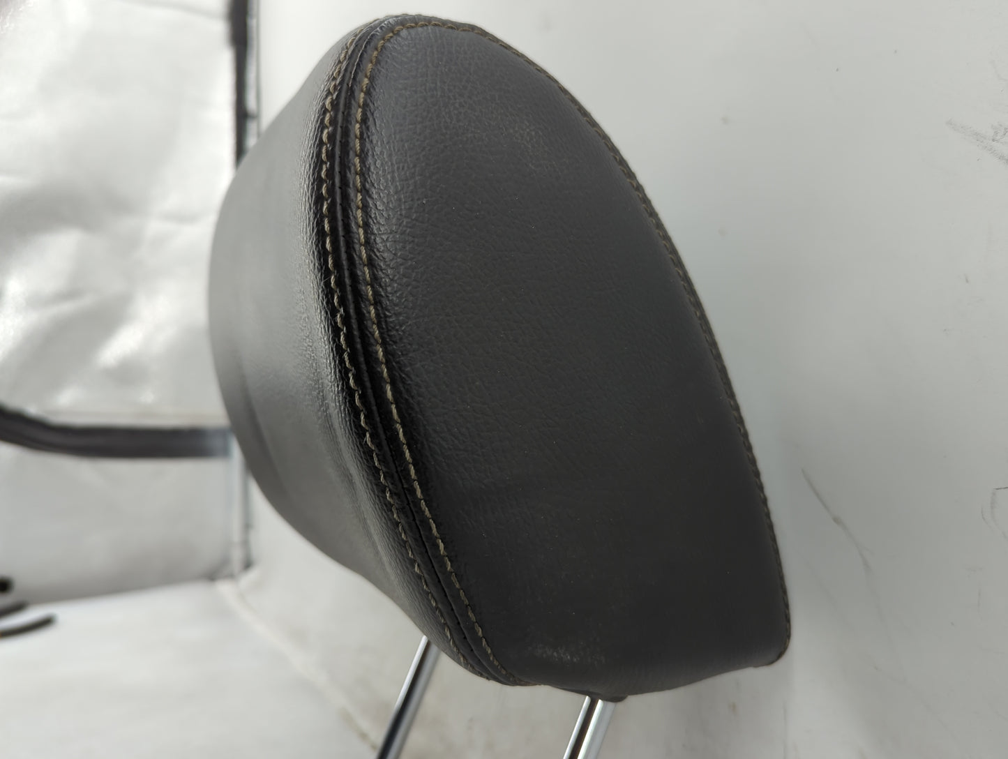 Ford F-150 Headrest Head Rest Front Driver Passenger Seat Black - Oemusedautoparts1.com