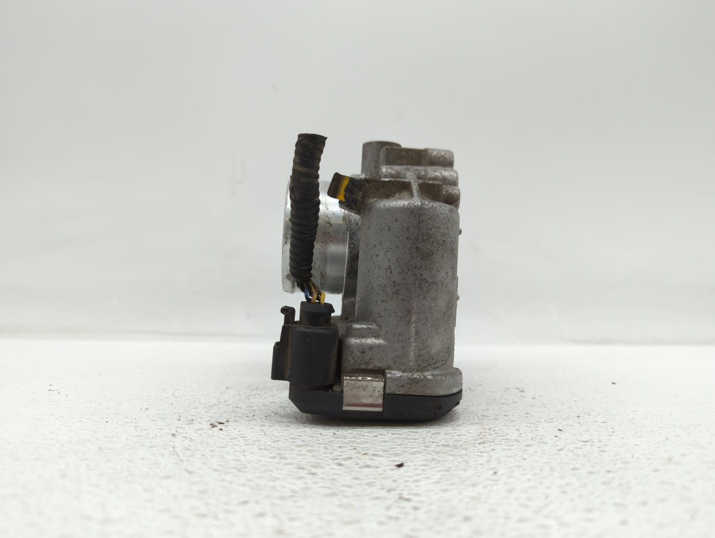 2007-2010 Ford F-150 Throttle Body P/N:7T4E-9F991-CA 7T4E-9F991-FA Fits Fits 2007 2008 2009 2010 2011 2012 2013 2014 OEM Use