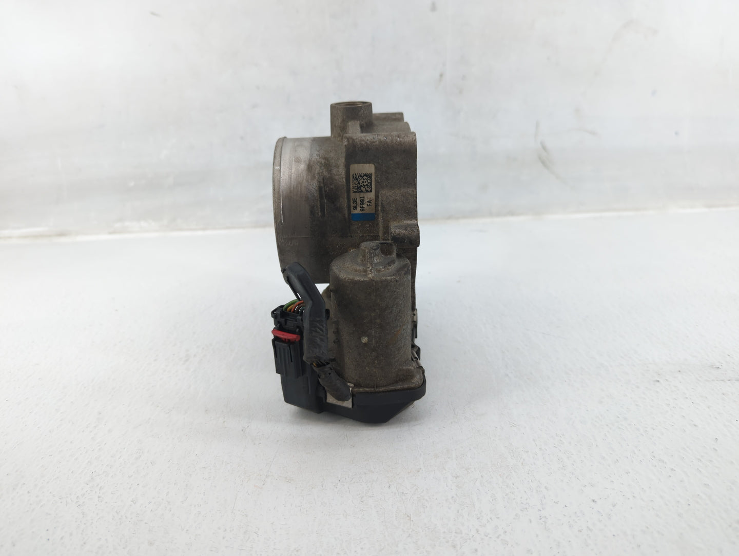 2009-2010 Ford F-150 Throttle Body P/N:9L3E-9F9991-FA Fits Fits 2009 2010 OEM Used Auto Parts - Oemusedautoparts1.com