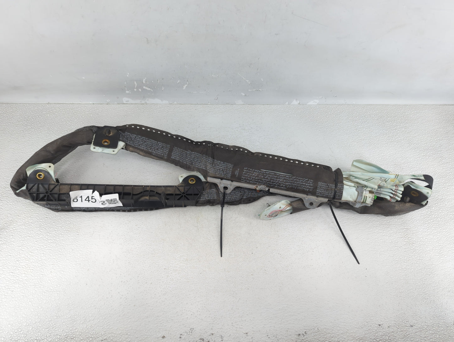 2009 Ford F-150 Air Bag Driver Left Steering Wheel Mounted P/N:92220645 Fits OEM Used Auto Parts - Oemusedautoparts1.com
