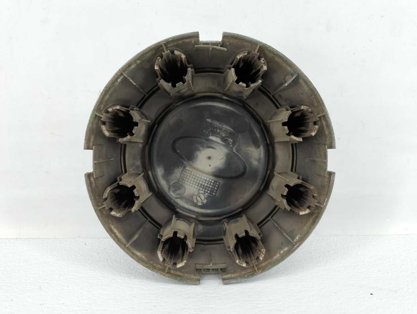 2009 Ford F-250 Rim Wheel Center Cap Chrome - Oemusedautoparts1.com