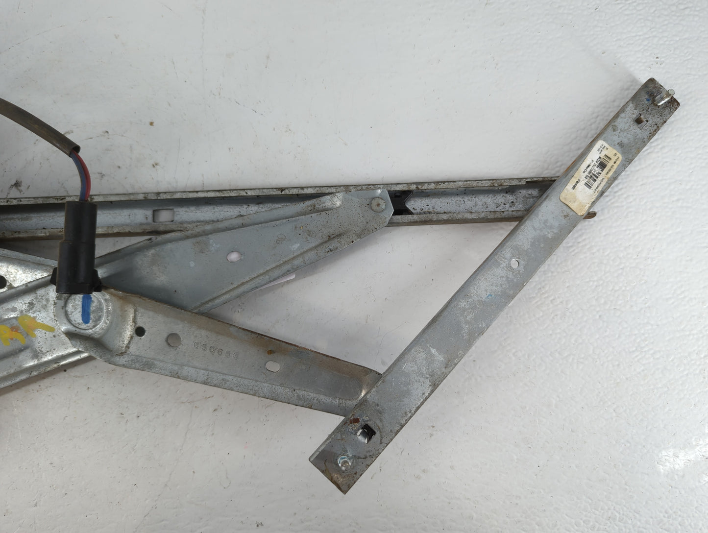1999-2012 Ford F-250 Super Duty Window Regulator Right Passenger Rear - Oemusedautoparts1.com