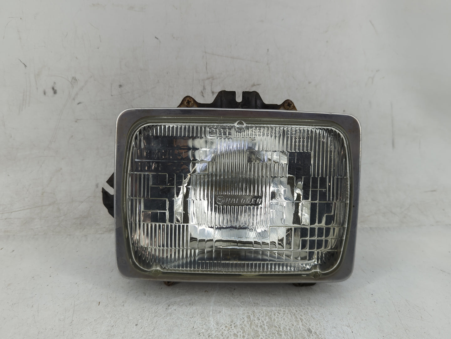 2005 Ford F-350 Super Duty Driver Left Oem Head Light Headlight Lamp - Oemusedautoparts1.com
