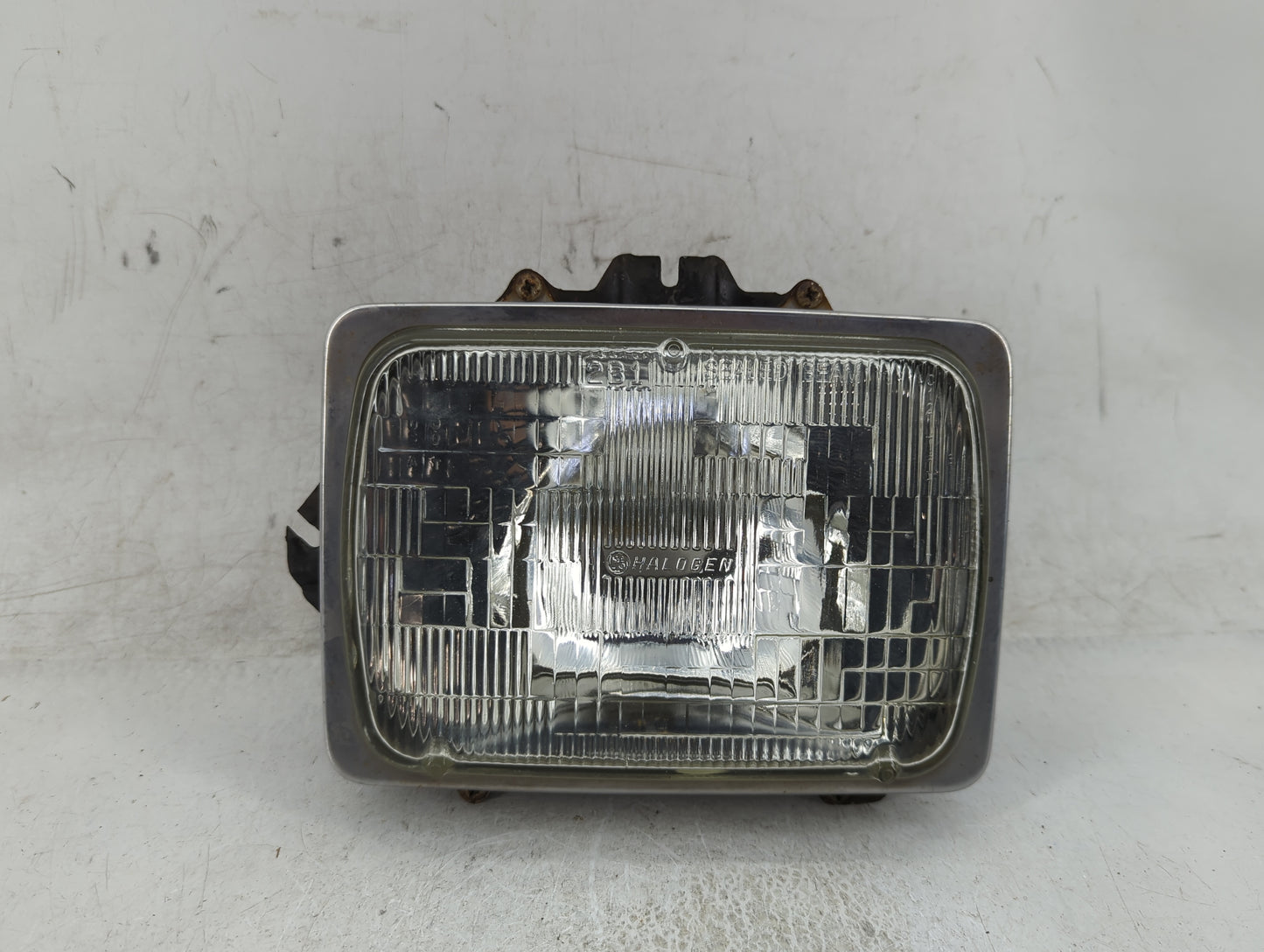 2005 Ford F-350 Super Duty Driver Left Oem Head Light Headlight Lamp - Oemusedautoparts1.com