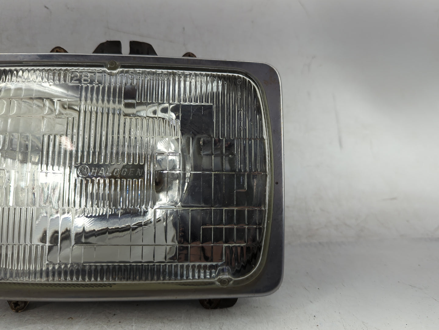 2005 Ford F-350 Super Duty Driver Left Oem Head Light Headlight Lamp - Oemusedautoparts1.com