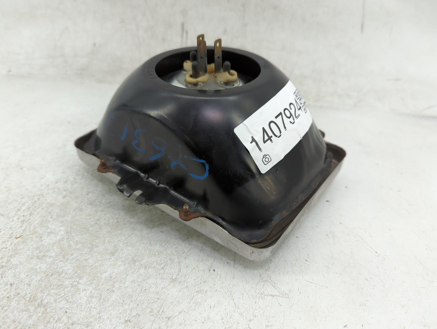2005 Ford F-350 Super Duty Driver Left Oem Head Light Headlight Lamp - Oemusedautoparts1.com