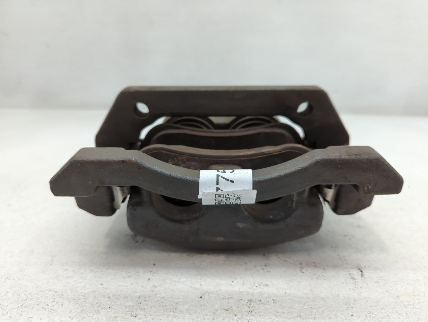 2008-2012 Ford F-350 Super Duty Front Driver Left Brake Caliper - Oemusedautoparts1.com