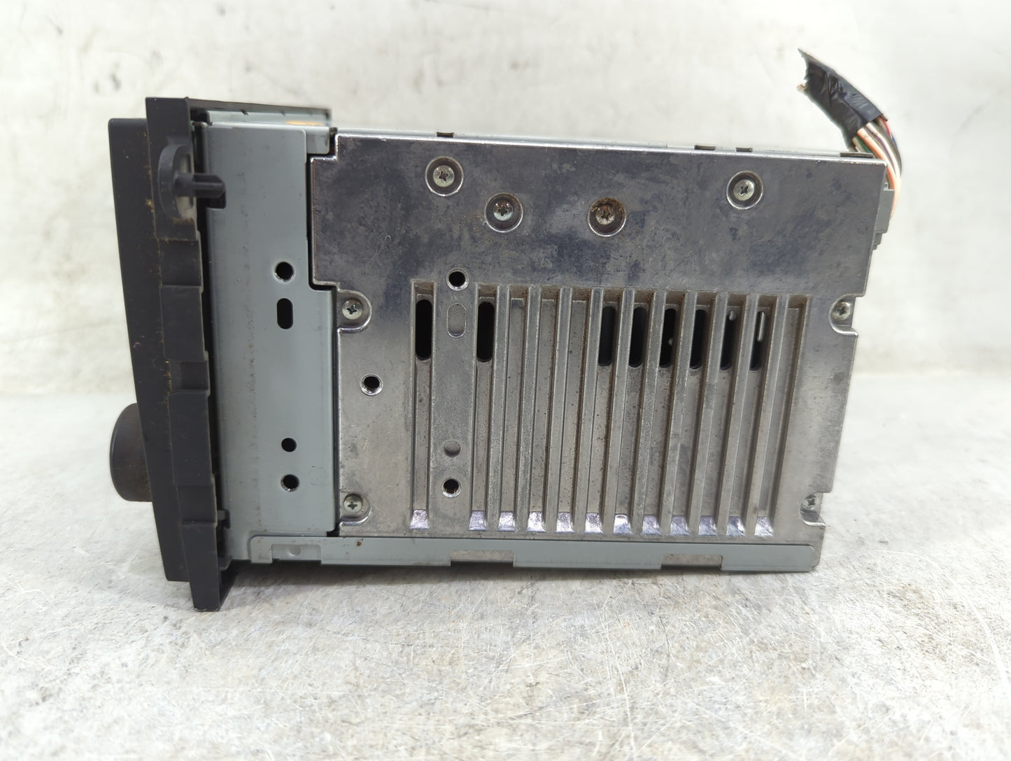 2009 Ford F150 Radio AM FM Cd Player Receiver Replacement P/N:9L3T-18K810-BC Fits Fits 2010 OEM Used Auto Parts - Oemusedaut