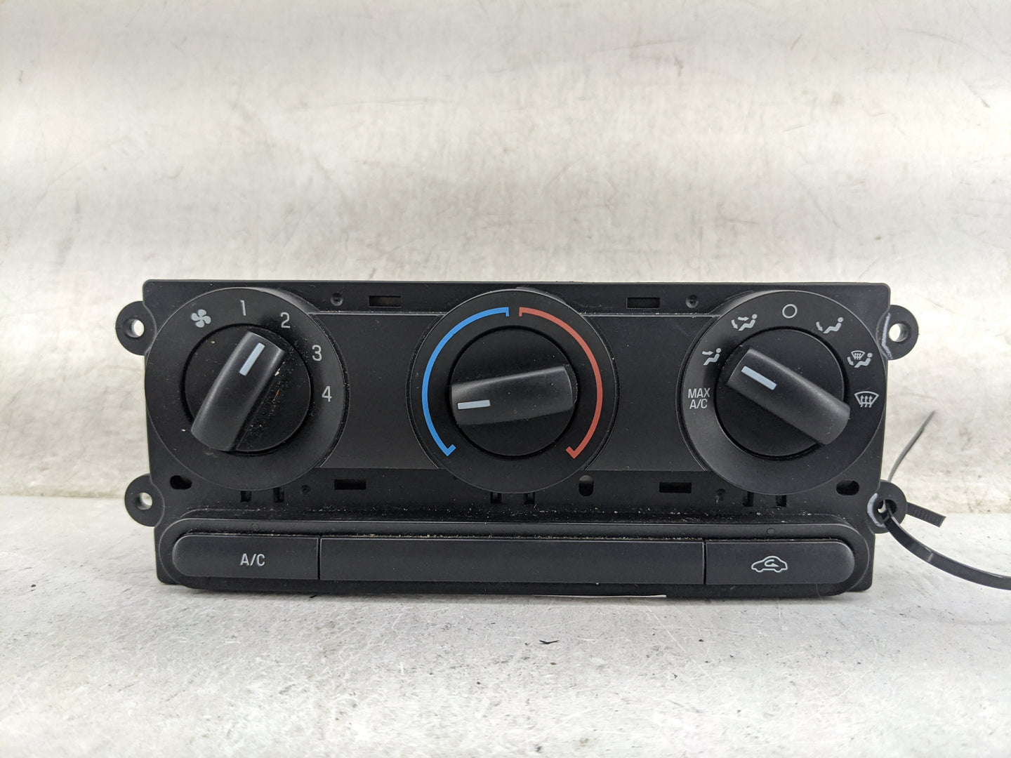2009 Ford F150 Climate Control Module Temperature AC/Heater Replacement P/N:PM4E00D74D50 Fits OEM Used Auto Parts - Oemuseda