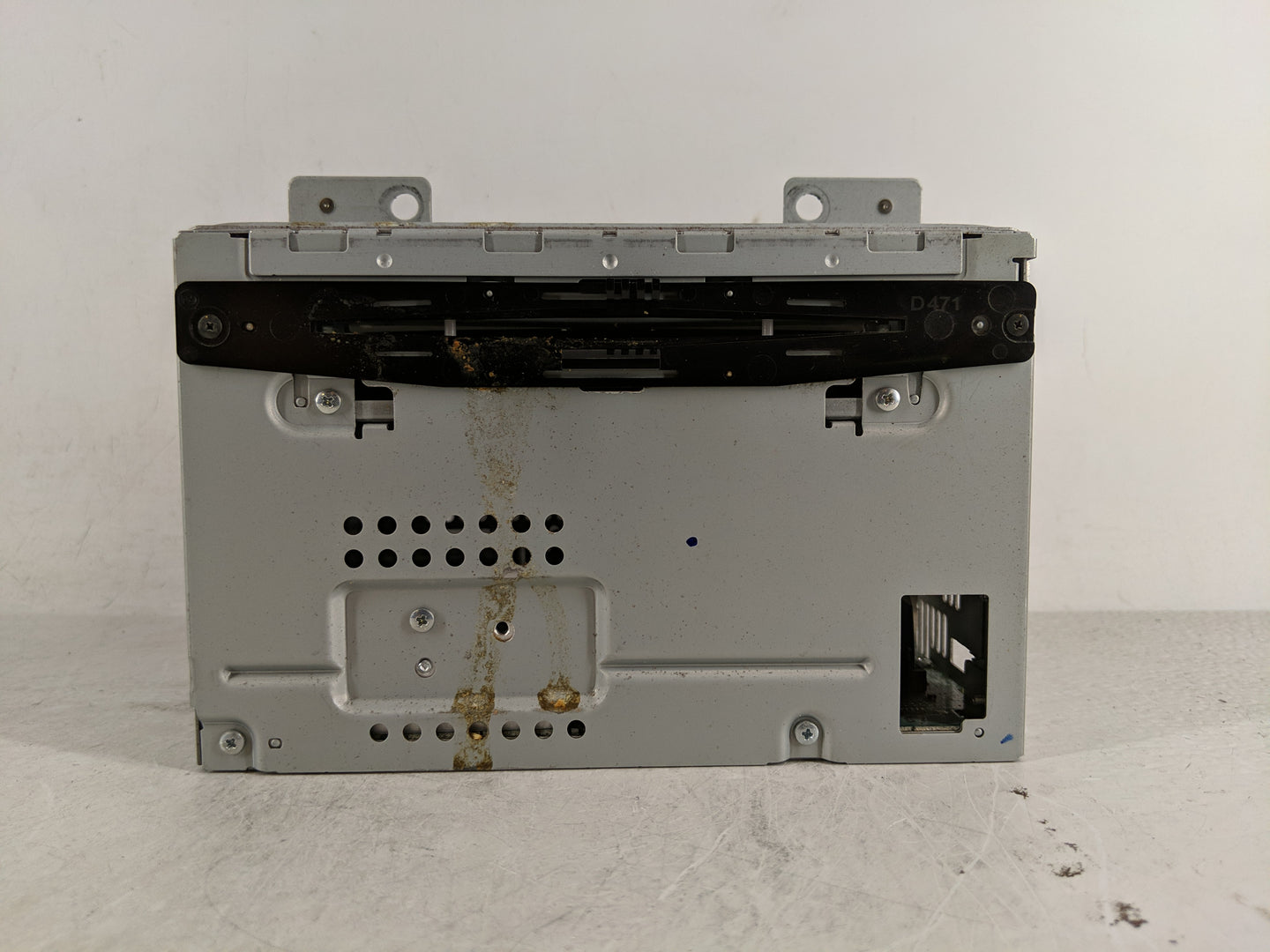 2009 Ford Flex Radio AM FM Cd Player Receiver Replacement P/N:8A8T-19C107-AH Fits OEM Used Auto Parts - Oemusedautoparts1.co