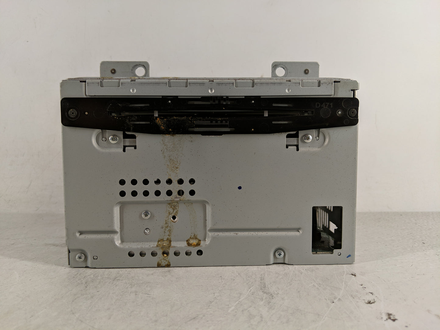 2009 Ford Flex Radio AM FM Cd Player Receiver Replacement P/N:8A8T-19C107-AH Fits OEM Used Auto Parts - Oemusedautoparts1.co