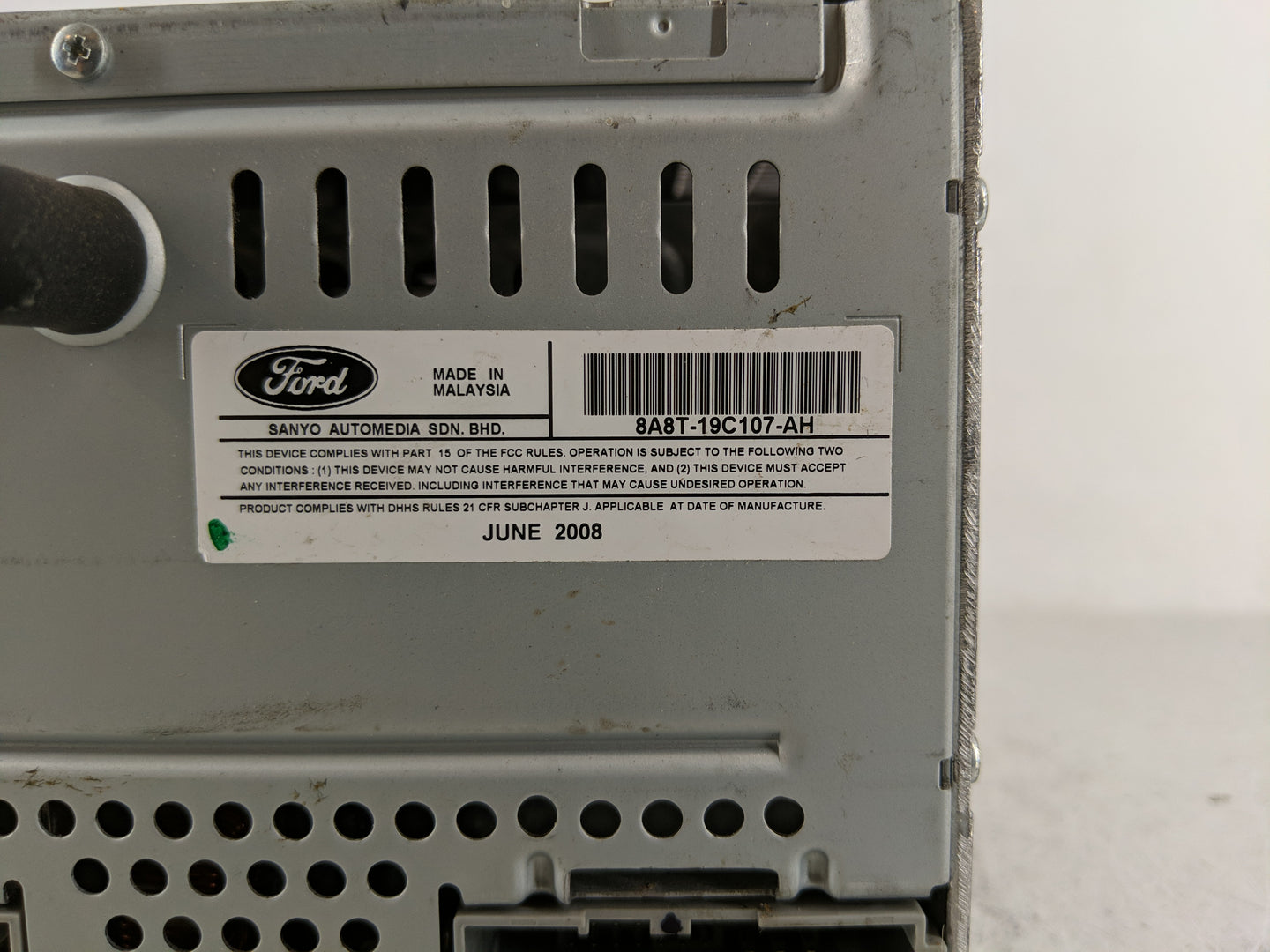 2009 Ford Flex Radio AM FM Cd Player Receiver Replacement P/N:8A8T-19C107-AH Fits OEM Used Auto Parts - Oemusedautoparts1.co