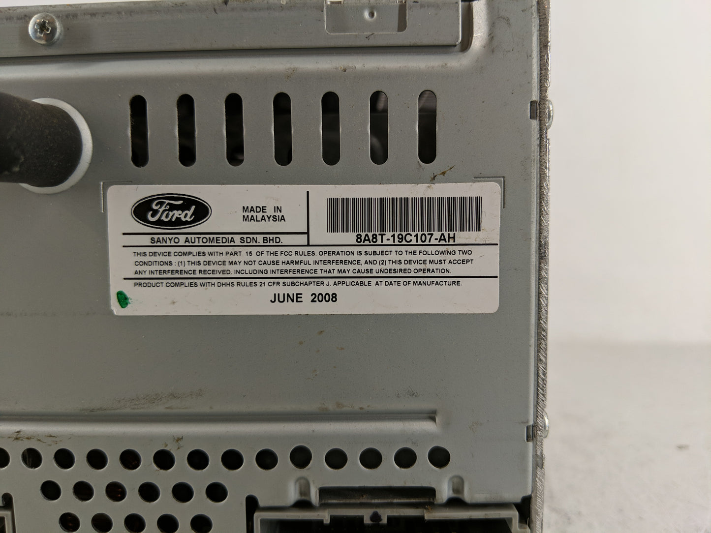 2009 Ford Flex Radio AM FM Cd Player Receiver Replacement P/N:8A8T-19C107-AH Fits OEM Used Auto Parts - Oemusedautoparts1.co