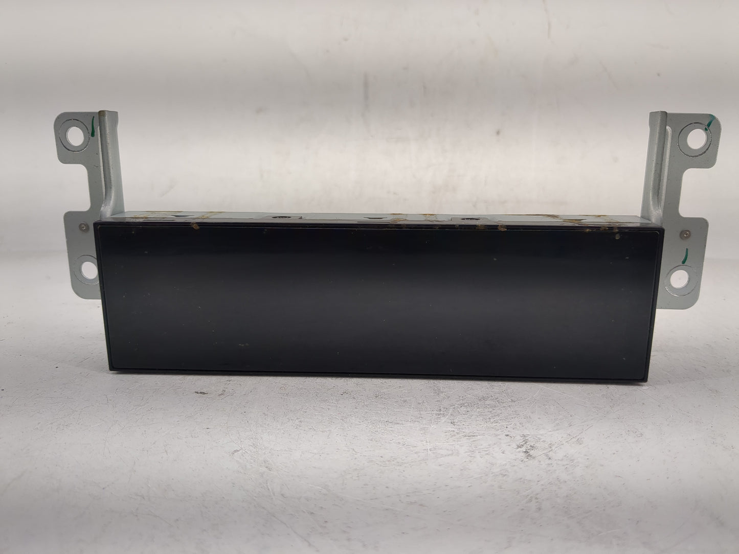 2009-2010 Ford Flex Radio AM FM Cd Player Receiver Replacement P/N:8A8T-19C116-AH Fits Fits 2009 2010 OEM Used Auto Parts - 