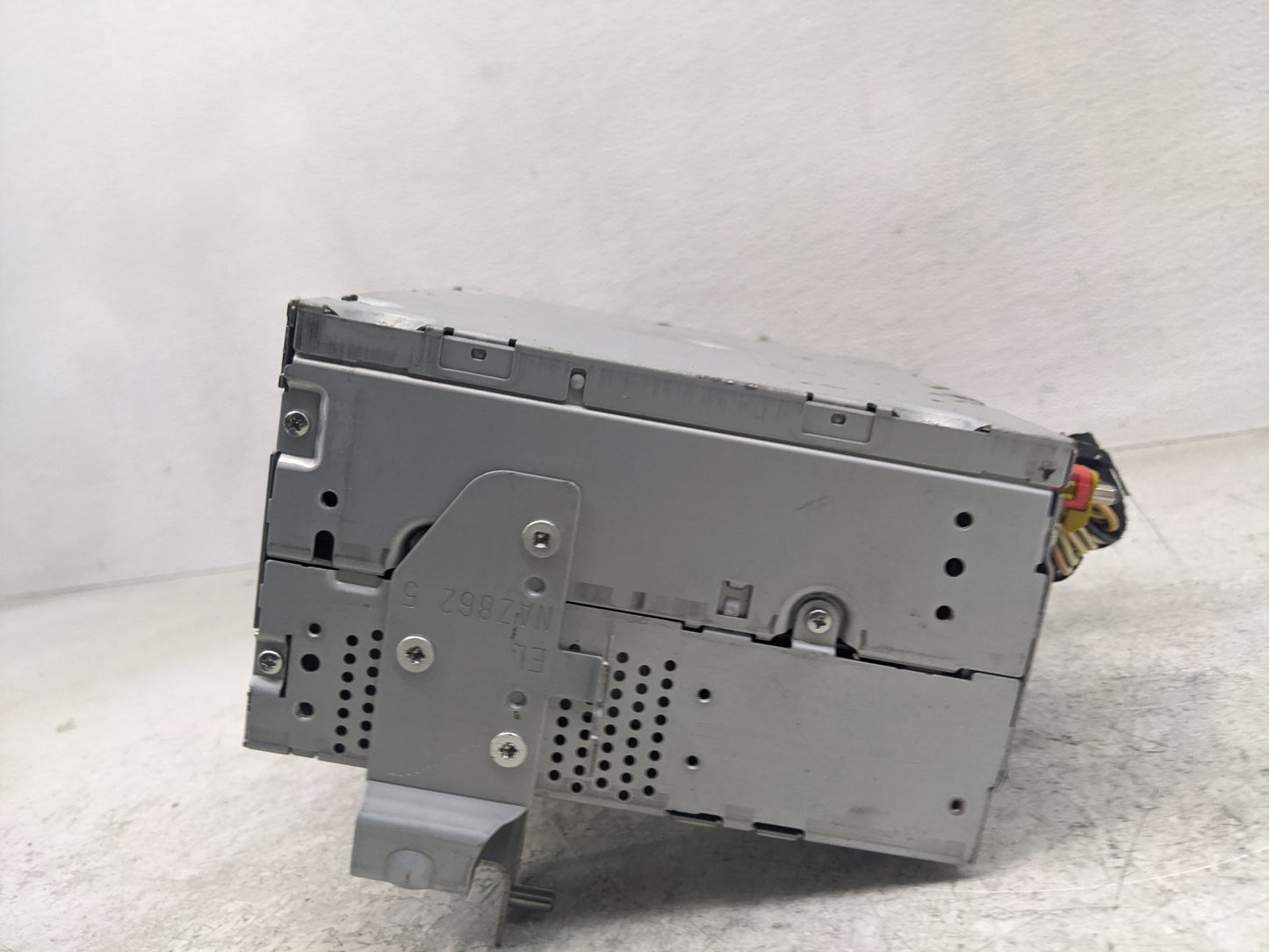 2009 Ford Flex Radio AM FM Cd Player Receiver Replacement Fits OEM Used Auto Parts - Oemusedautoparts1.com