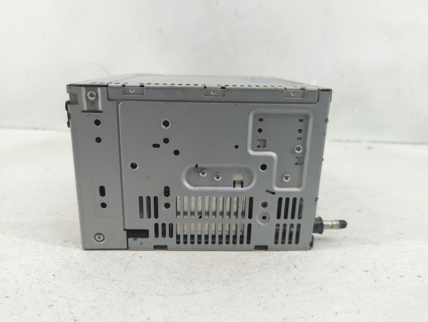 2009 Ford Flex Radio AM FM Cd Player Receiver Replacement P/N:8A8T-19C159-AK Fits OEM Used Auto Parts - Oemusedautoparts1.co