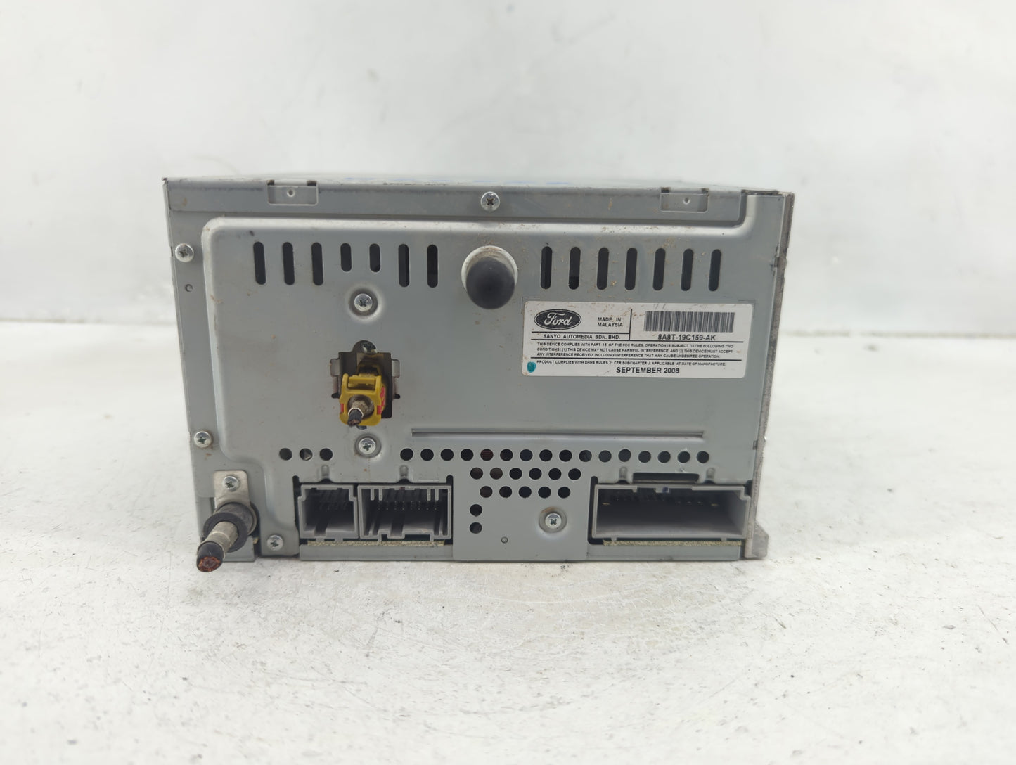 2009 Ford Flex Radio AM FM Cd Player Receiver Replacement P/N:8A8T-19C159-AK Fits OEM Used Auto Parts - Oemusedautoparts1.co