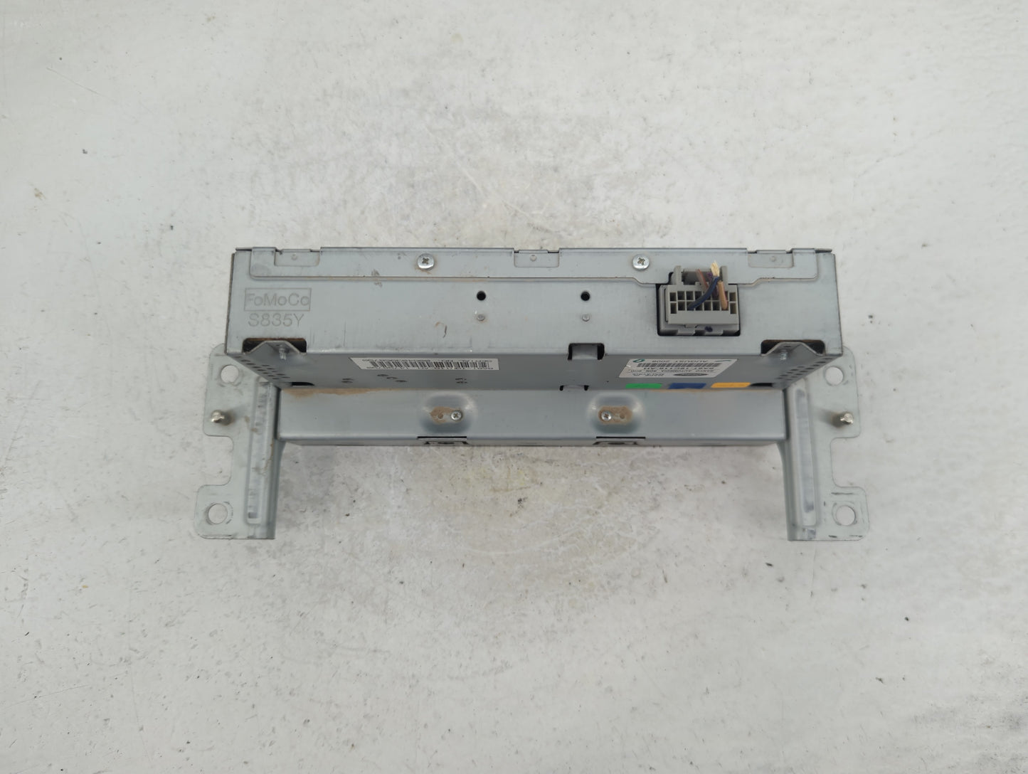 2009-2010 Ford Flex Radio AM FM Cd Player Receiver Replacement P/N:8A8T-19C116-AH Fits Fits 2009 2010 OEM Used Auto Parts - 
