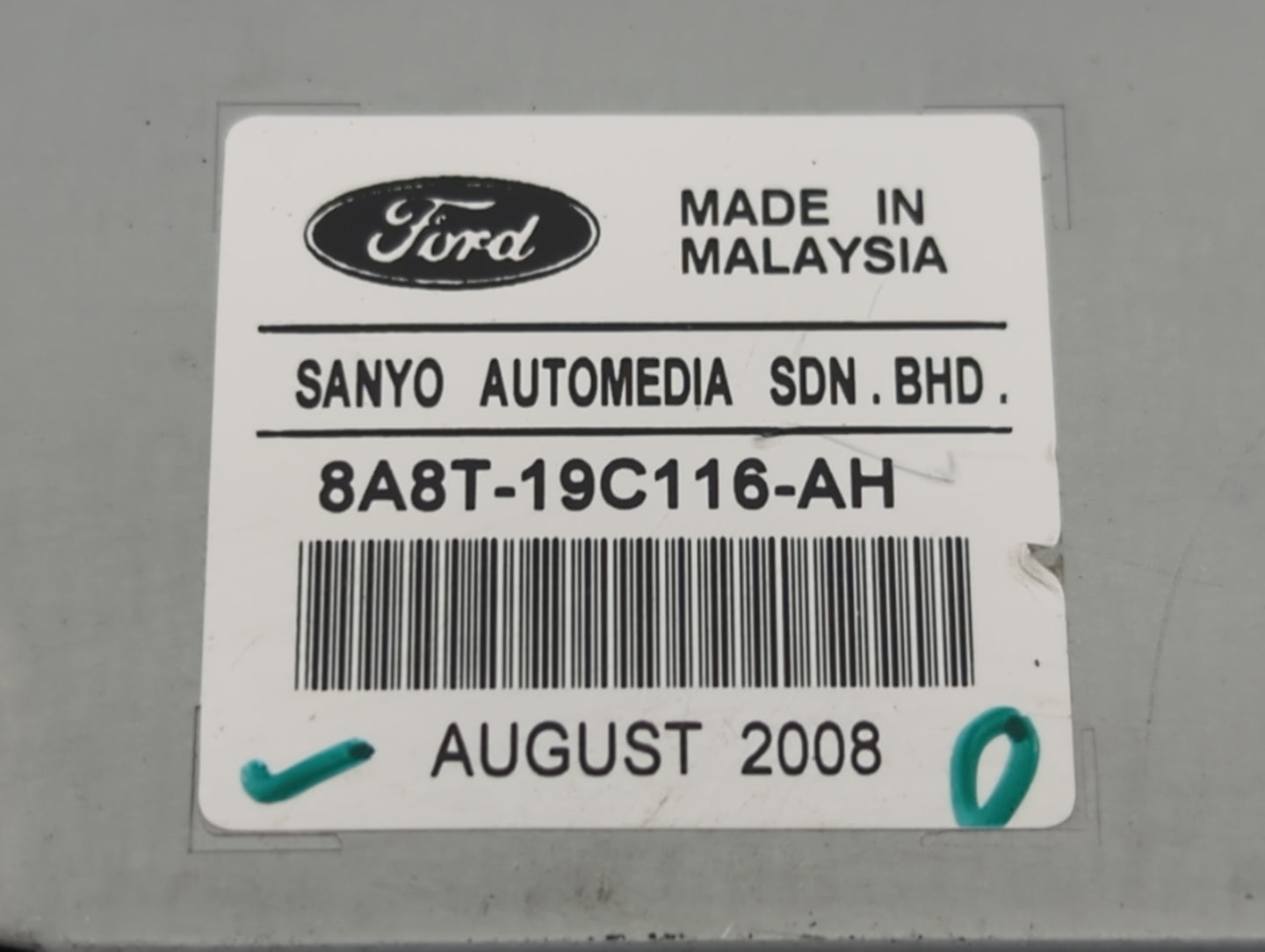 2009-2010 Ford Flex Radio AM FM Cd Player Receiver Replacement P/N:8A8T-19C116-AH Fits Fits 2009 2010 OEM Used Auto Parts - 