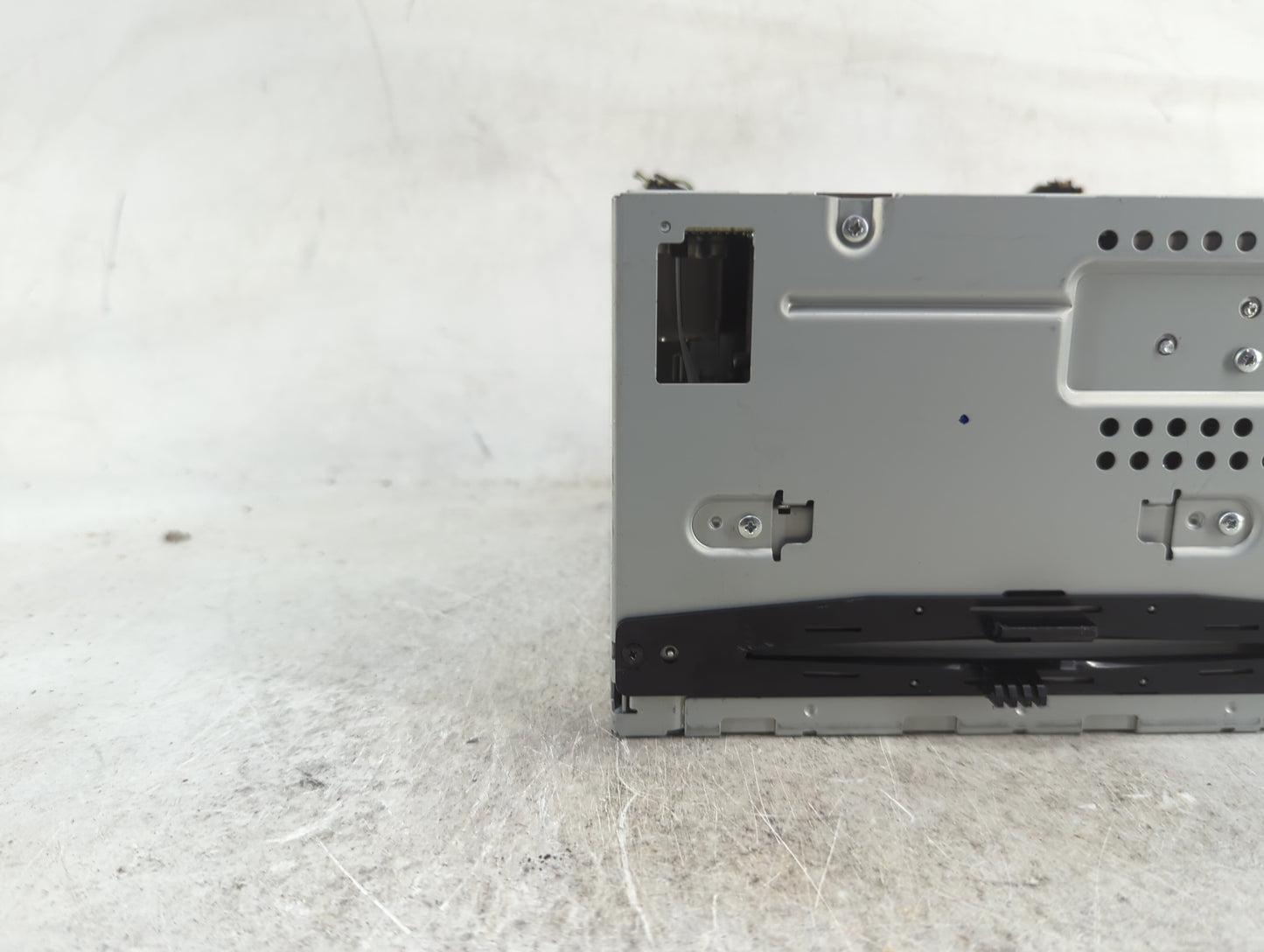 2009 Ford Flex Radio AM FM Cd Player Receiver Replacement P/N:8A8T-19C159-AK BA8T-19C159-AK Fits OEM Used Auto Parts - Oemus