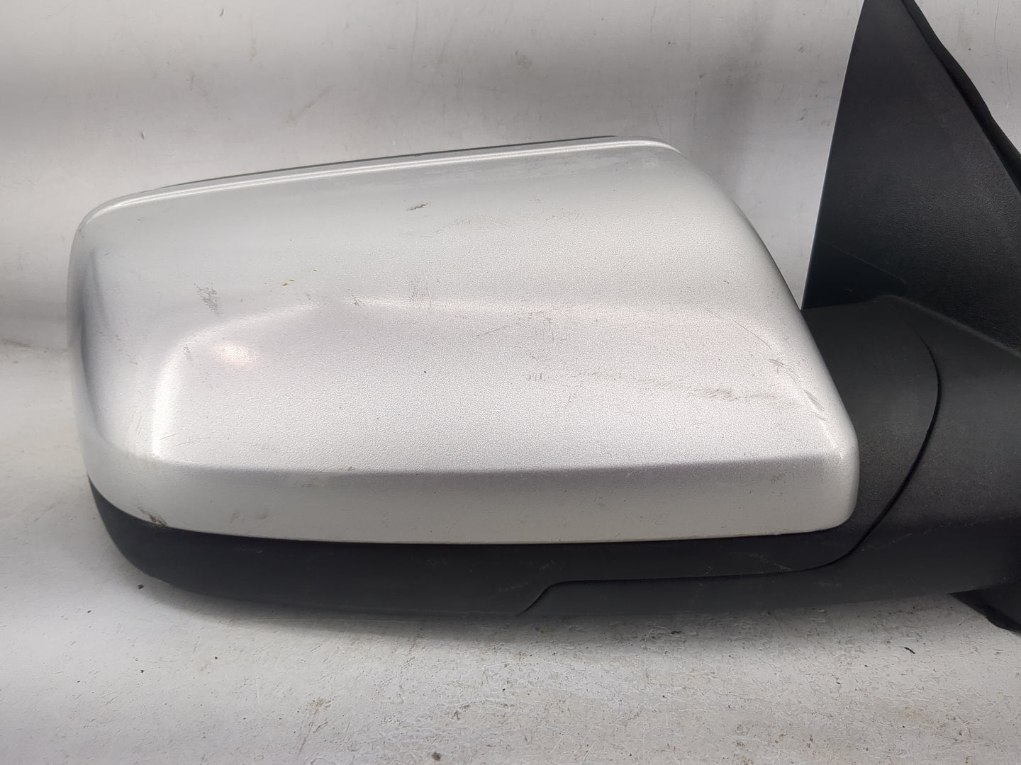 2009-2012 Ford Flex Passenger Side View Mirror - Right Door Mirror OEM Used - Oemusedautoparts1.com