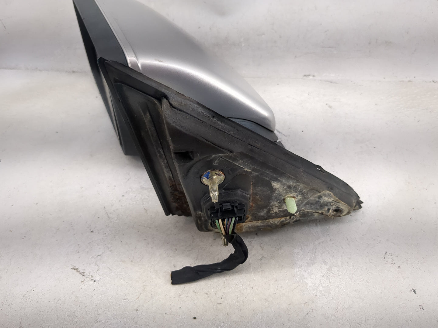 2009-2012 Ford Flex Driver Side View Mirror - Left Door Mirror OEM Used - Oemusedautoparts1.com