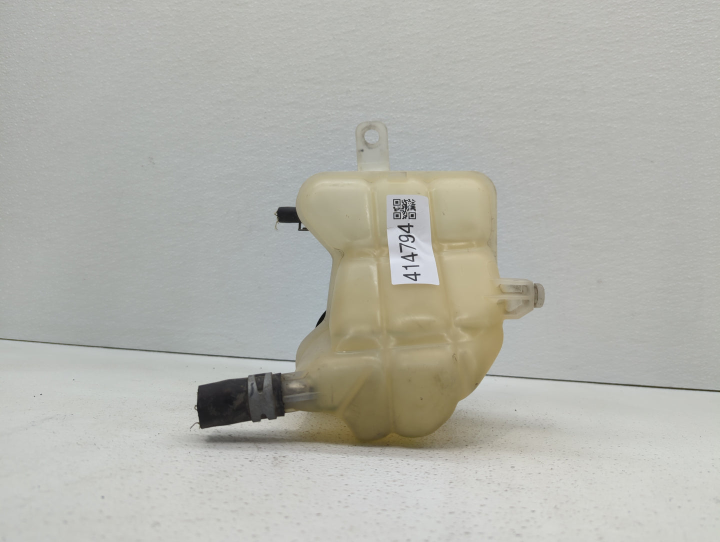 2009-2019 Ford Flex Radiator Coolant Overflow Expansion Tank Bottle 414794 - Oemusedautoparts1.com