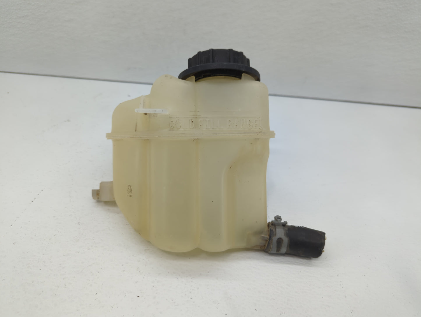 2009-2019 Ford Flex Radiator Coolant Overflow Expansion Tank Bottle 459868 - Oemusedautoparts1.com