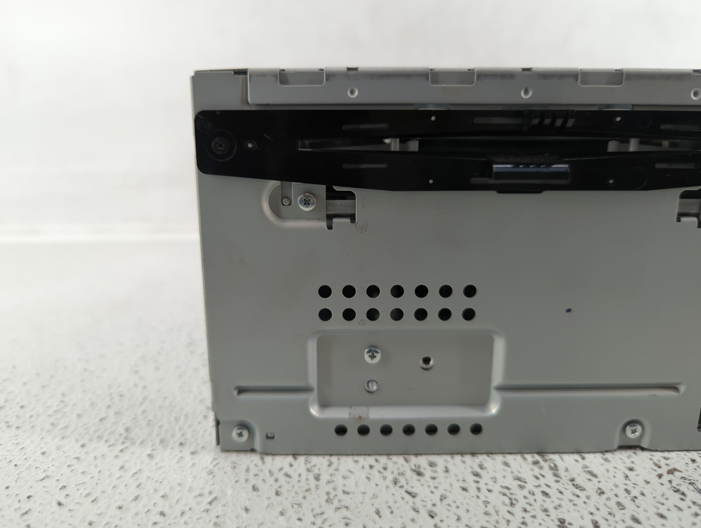 2009-2009 Ford Flex Am Fm Cd Player Radio Receiver - Oemusedautoparts1.com