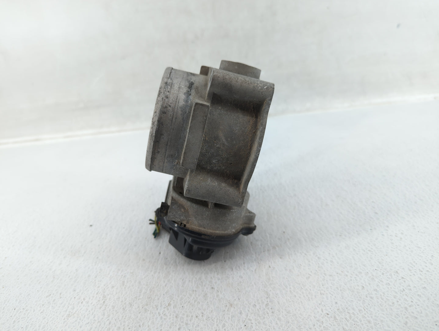 2009-2012 Ford Flex Throttle Body P/N:7T4E-EC Fits Fits 2007 2008 2009 2010 2011 2012 2013 2014 OEM Used Auto Parts - Oemuse