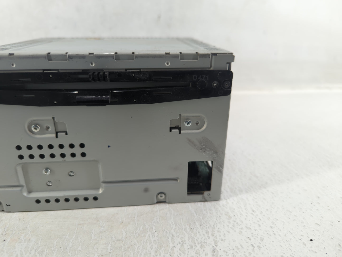 2009 Ford Flex Radio AM FM Cd Player Receiver Replacement P/N:8A8T-19C159-AK Fits OEM Used Auto Parts - Oemusedautoparts1.co