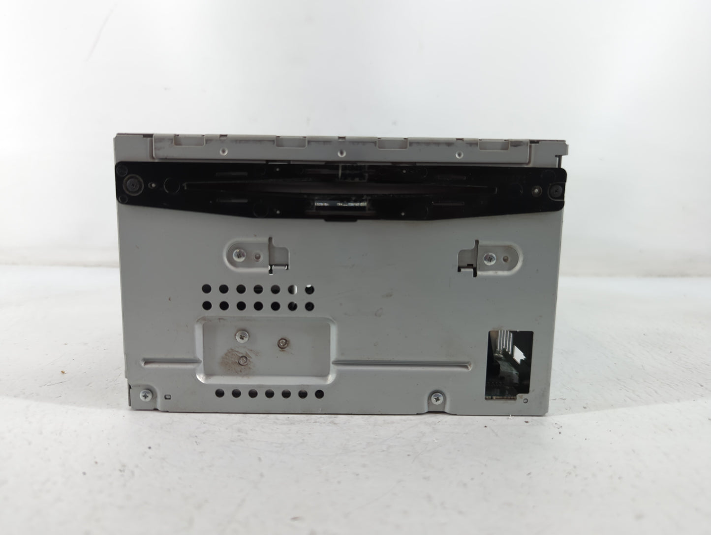 2009 Ford Flex Radio AM FM Cd Player Receiver Replacement P/N:8A8T-19C159-AK Fits OEM Used Auto Parts - Oemusedautoparts1.co