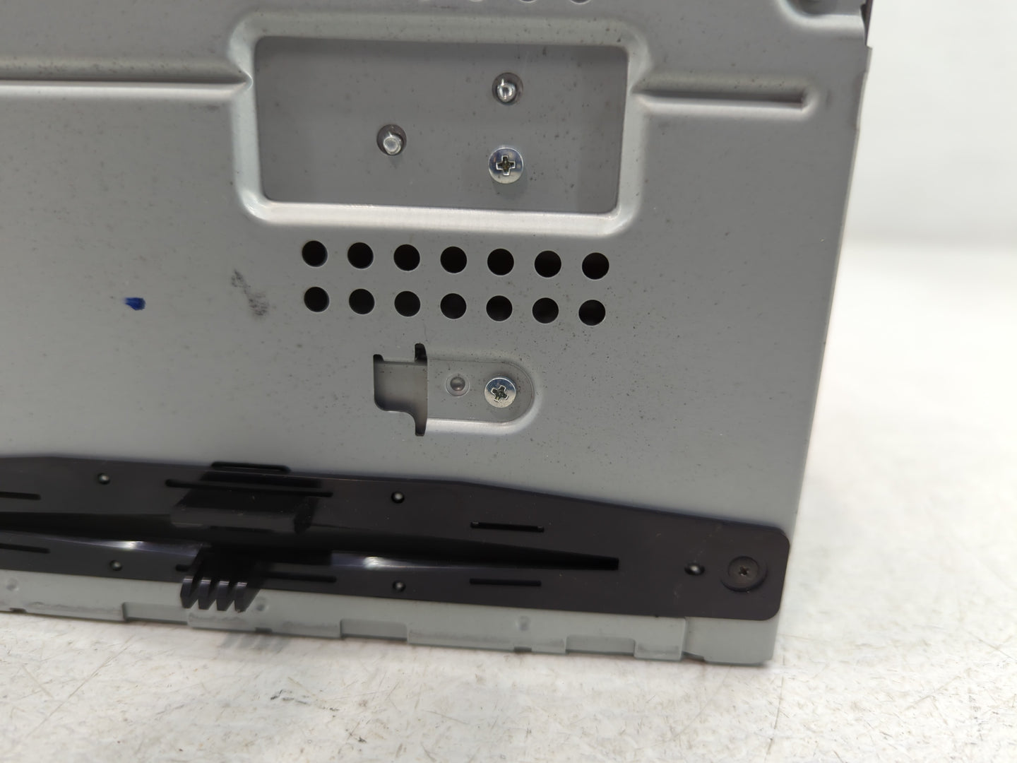 2009-2009 Ford Flex Am Fm Cd Player Radio Receiver - Oemusedautoparts1.com
