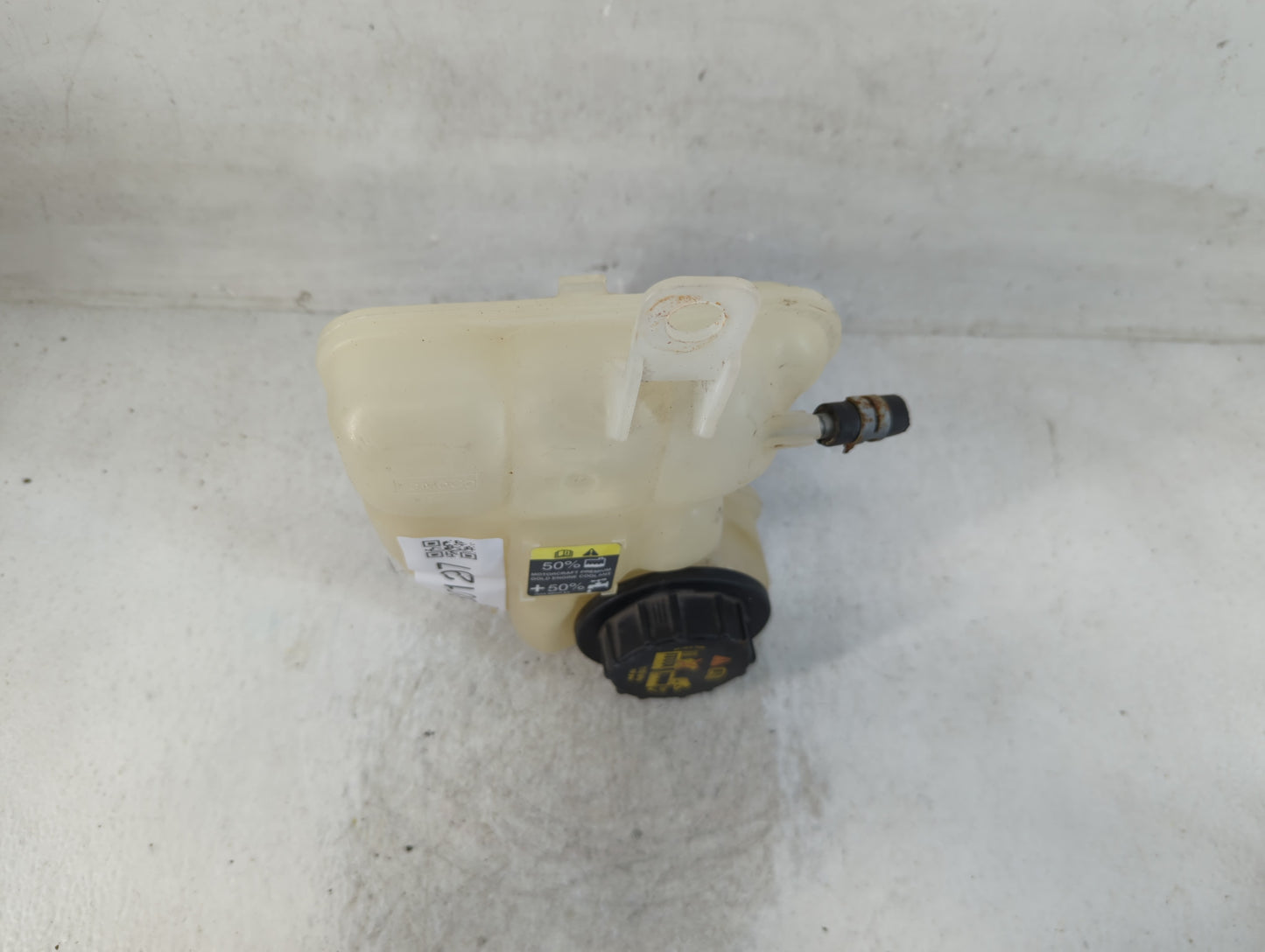 2009 Ford Flex Radiator Coolant Overflow Expansion Tank Bottle - Oemusedautoparts1.com
