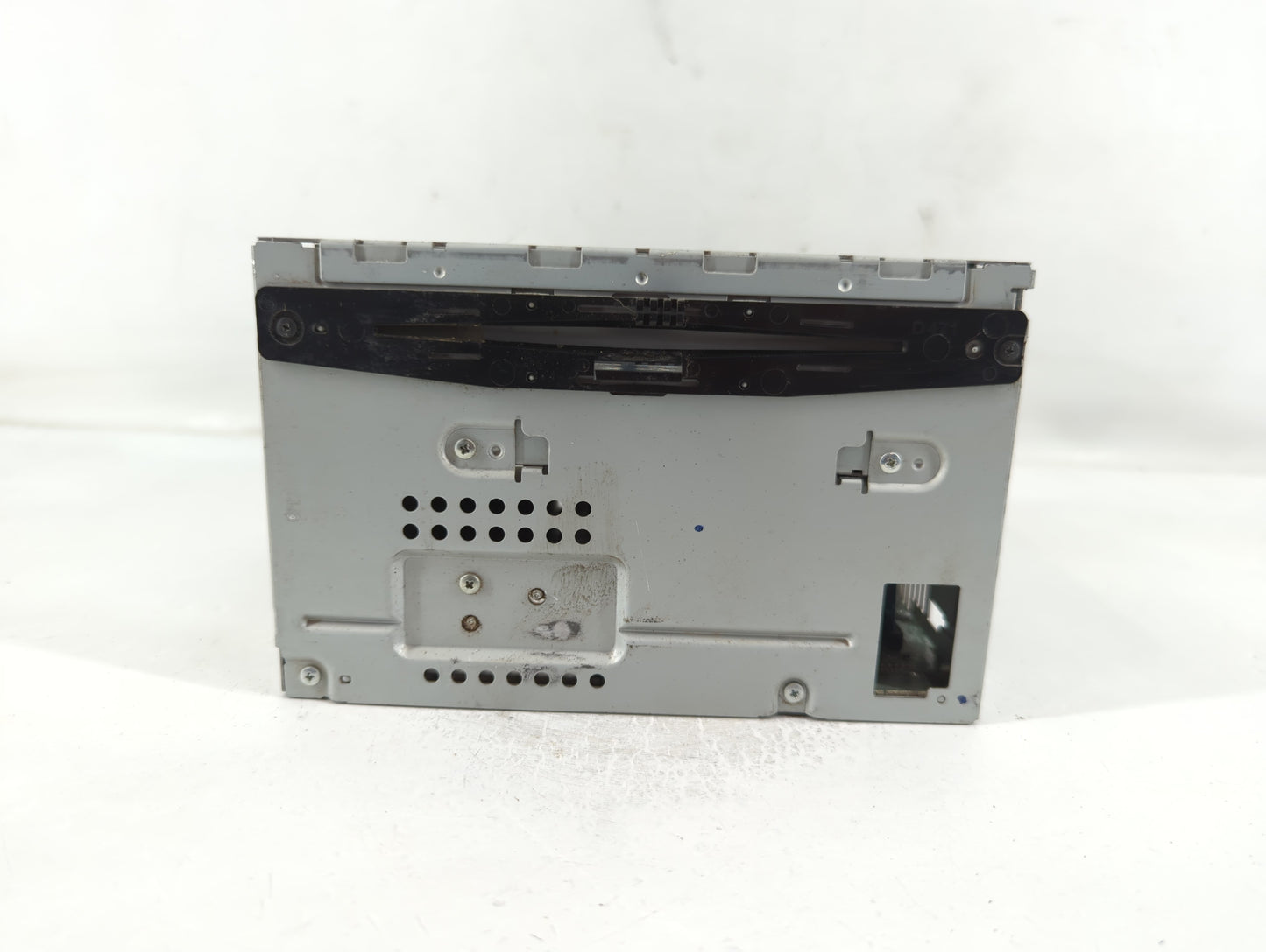 2009 Ford Flex Radio AM FM Cd Player Receiver Replacement P/N:8A8T-19C107-AH Fits OEM Used Auto Parts - Oemusedautoparts1.co