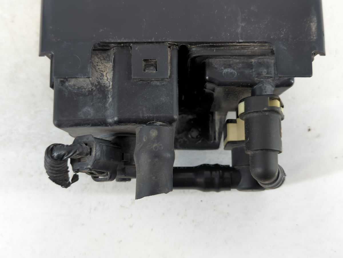 2009 Ford Flex Fuel Vapor Charcoal Canister 915843 - Oemusedautoparts1.com