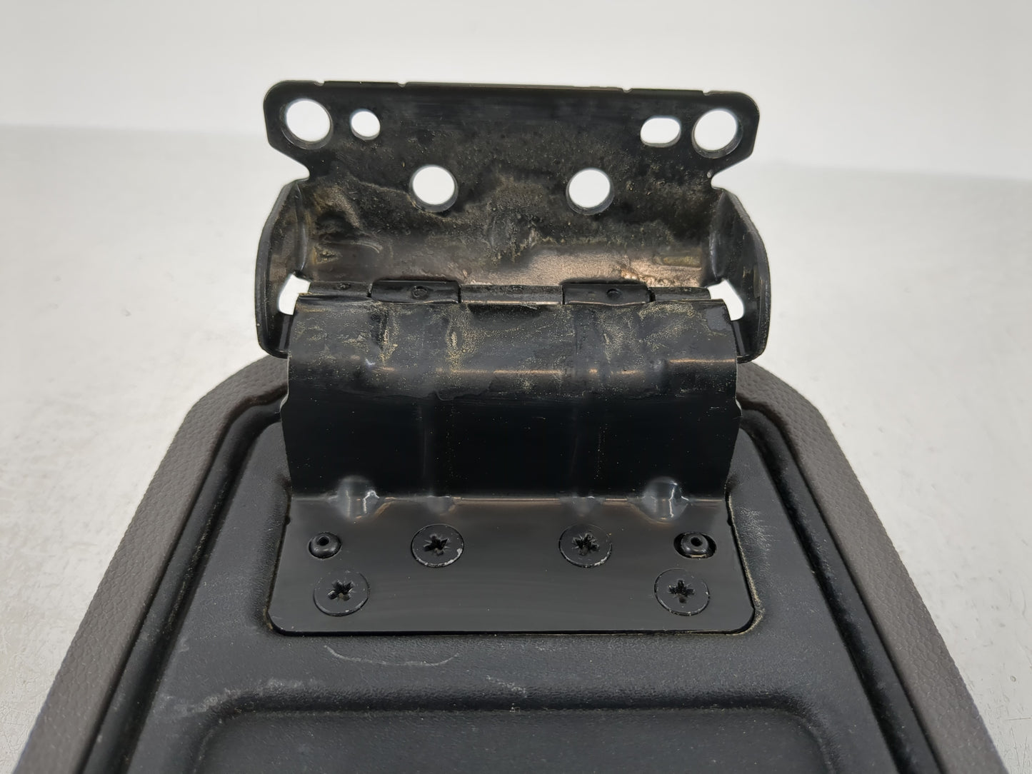 2008-2011 Ford Focus Center Console Armrest Cover Lid Fits Fits 2008 2009 2010 2011 OEM Used Auto Parts - Oemusedautoparts1.