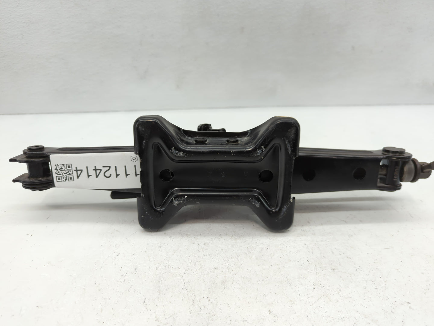 2009 Ford Focus Spare Scissor Car Jack - Oemusedautoparts1.com