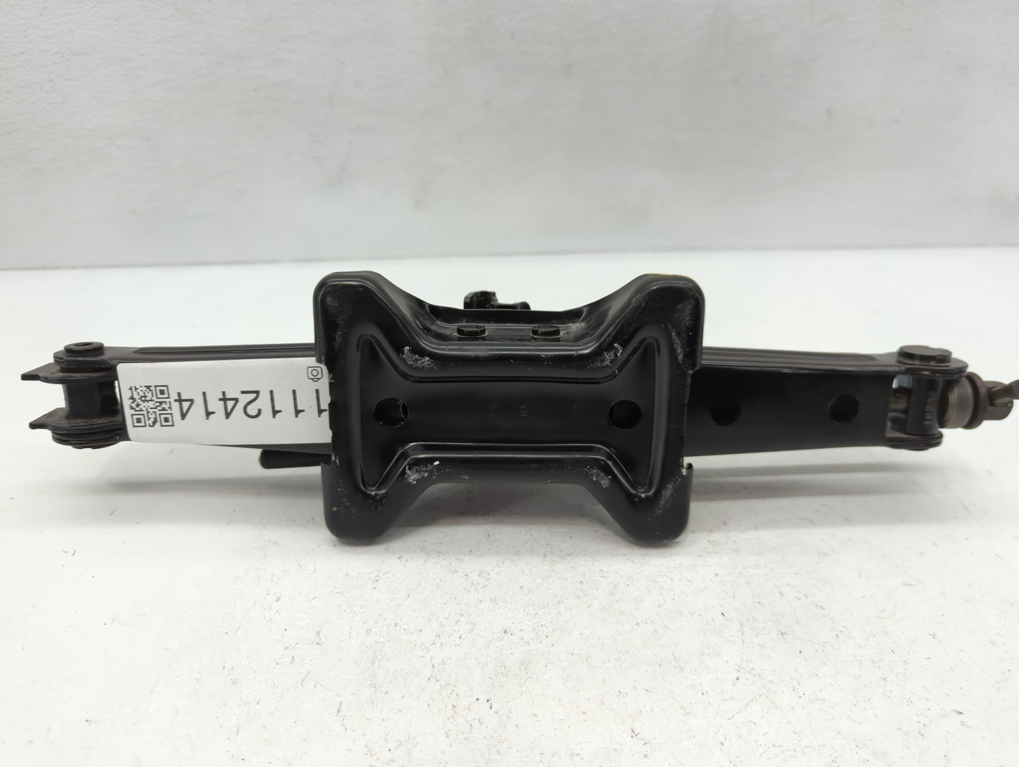 2009 Ford Focus Spare Scissor Car Jack - Oemusedautoparts1.com