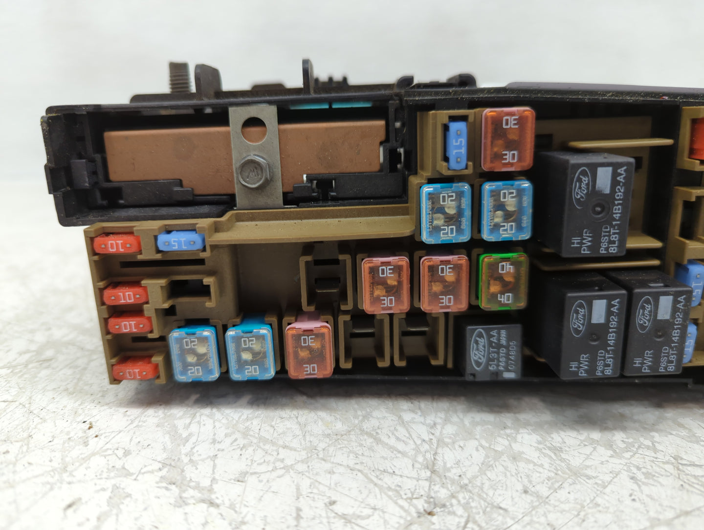 2008-2011 Ford Focus Fusebox Fuse Box Panel Relay Module P/N:8S4T-14A003-BB Fits Fits 2008 2009 2010 2011 OEM Used Auto Part