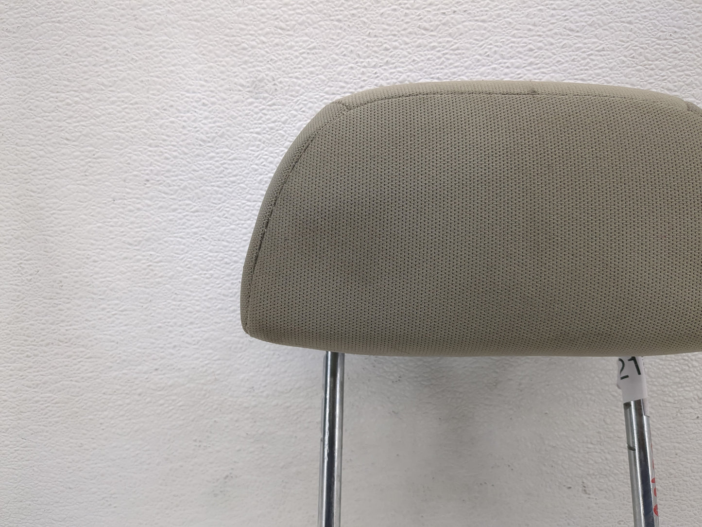 2008-2009 Ford Focus Headrest Head Rest Rear Seat Fits Fits 2008 2009 OEM Used Auto Parts - Oemusedautoparts1.com