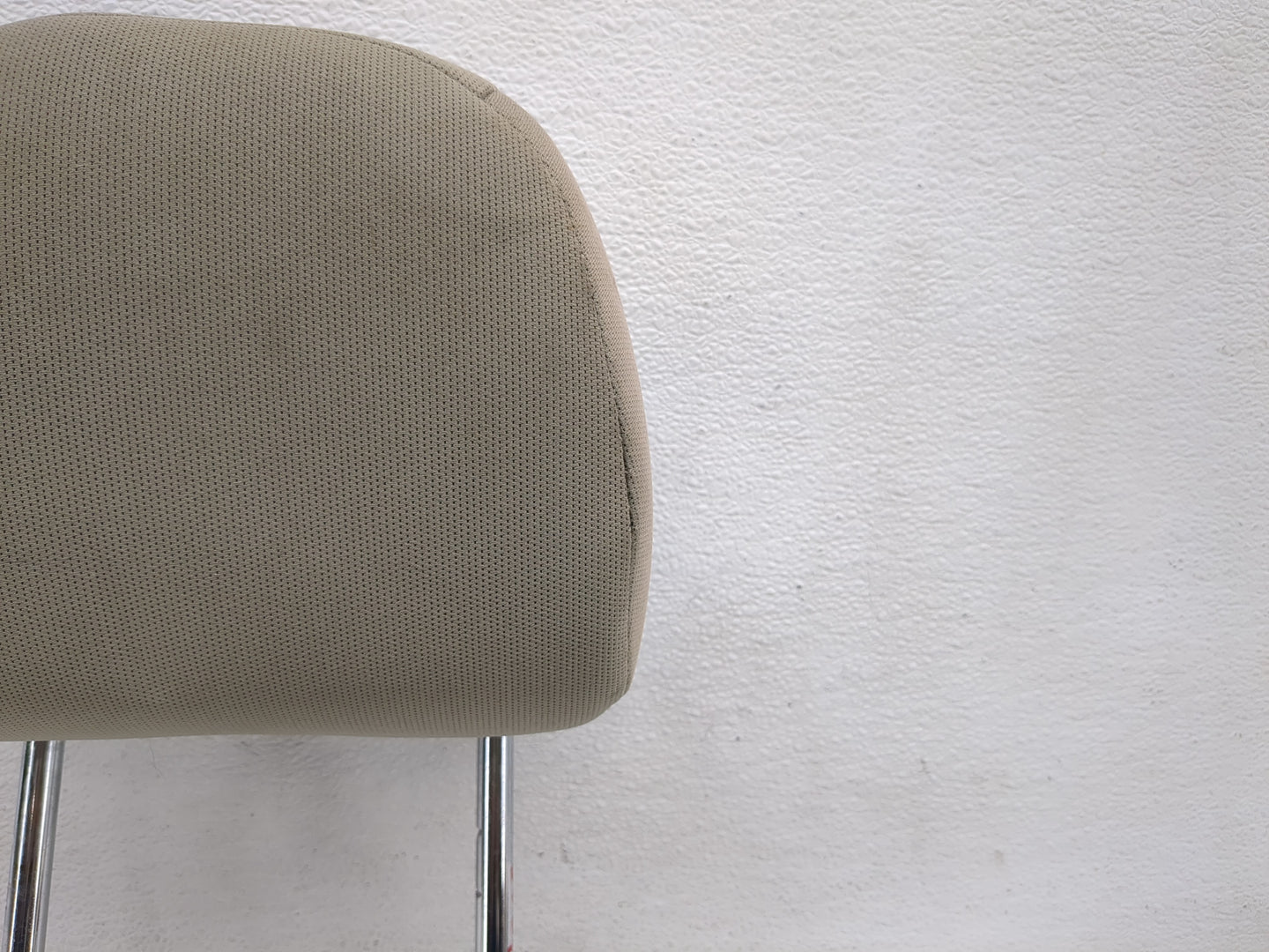 2008-2010 Ford Focus Headrest Head Rest Front Driver Passenger Seat Fits Fits 2008 2009 2010 OEM Used Auto Parts - Oemusedau