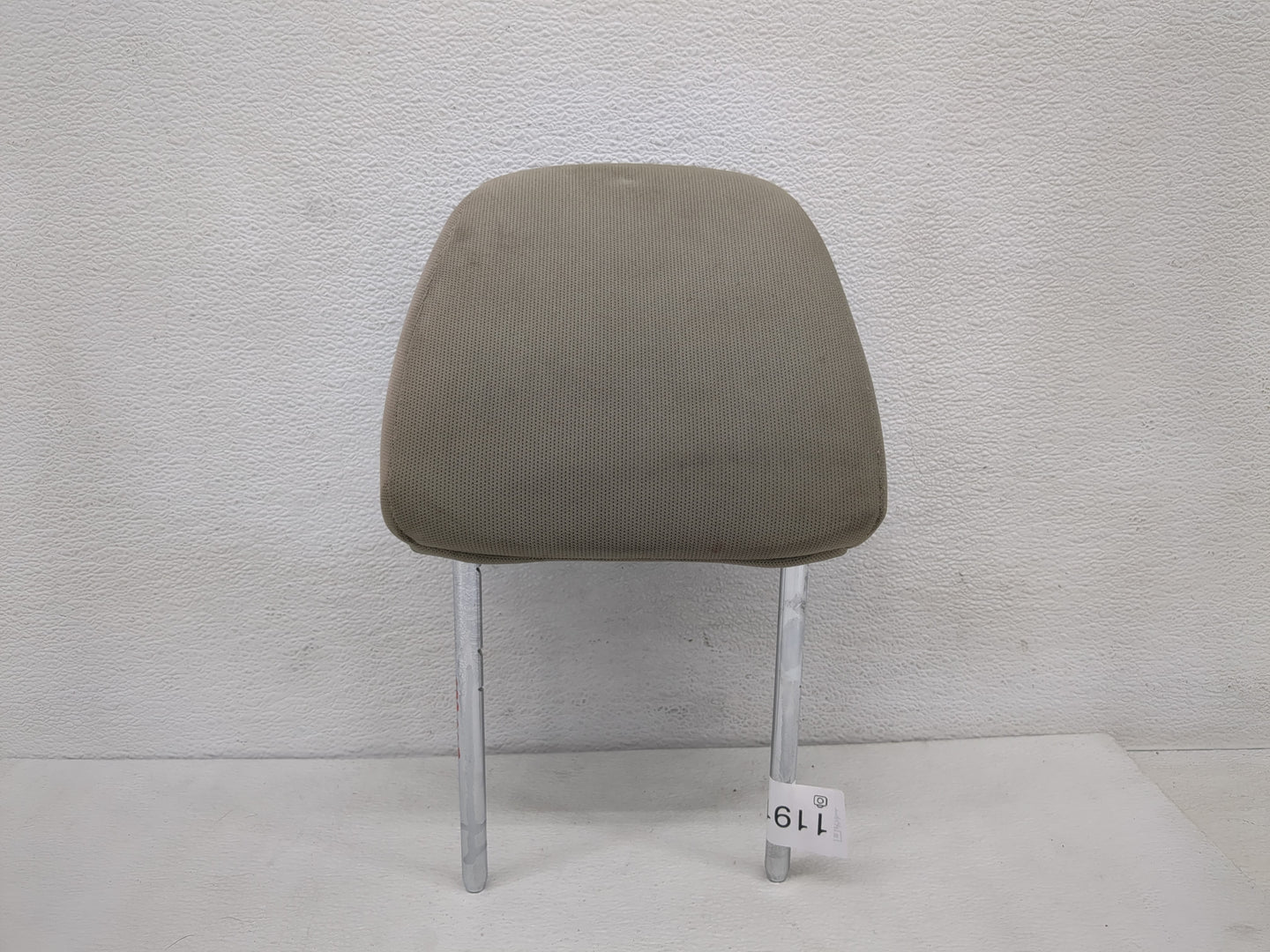 2008-2010 Ford Focus Headrest Head Rest Front Driver Passenger Seat Fits Fits 2008 2009 2010 OEM Used Auto Parts - Oemusedau