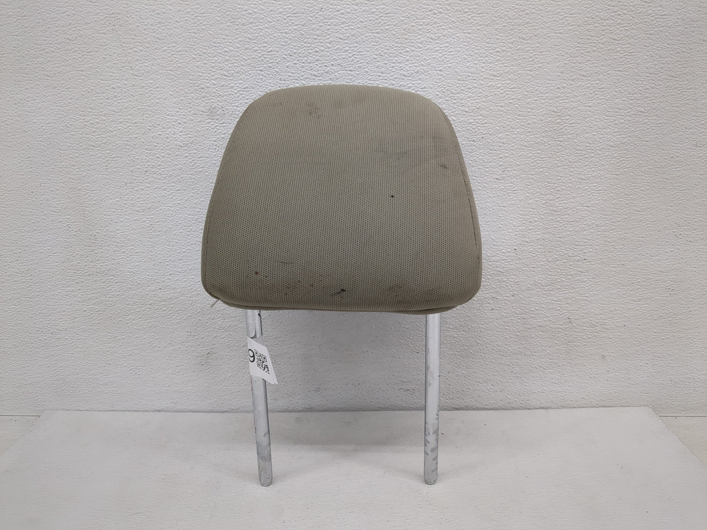 2008-2009 Ford Focus Headrest Head Rest Front Driver Passenger Seat Fits Fits 2008 2009 OEM Used Auto Parts - Oemusedautopar